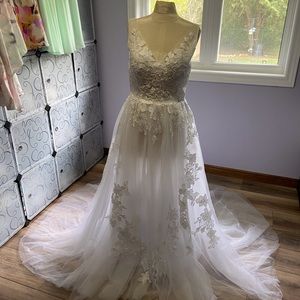 Wedding dress